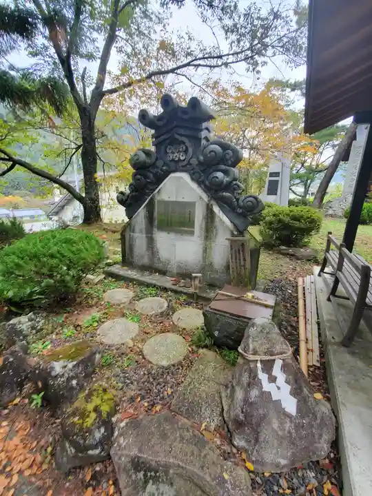 山家神社のその他建物