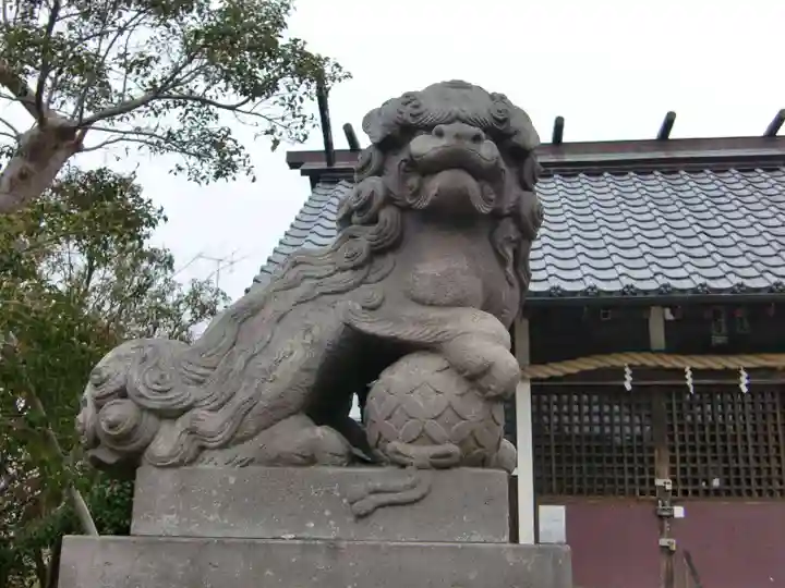 興之宮神社の狛犬