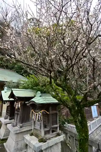 根岸八幡神社の末社・摂社