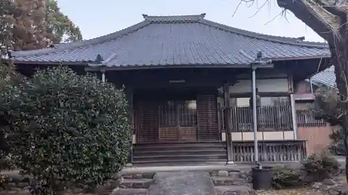 極楽寺の本殿・本堂