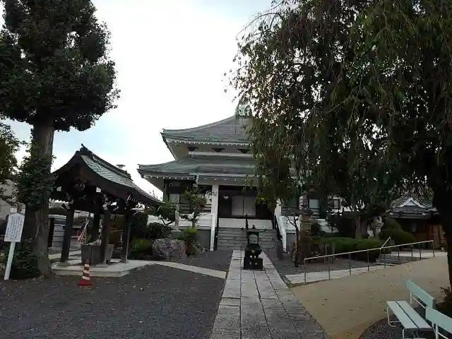 西蓮寺の本殿・本堂