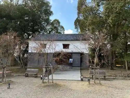 仁和寺の{uncategorized: "未分類", other: "その他", undefined: "問題あり", building: "その他建物", grave: "お墓", sacred_gate: "鳥居", guardian: "狛犬", statue: "像", buddha: "仏像", history: "歴史", nature: "自然", garden: "庭園", animal: "動物", pagoda: "塔", temizu: "手水舎", mountain_gate: "山門・神門", sanctuary: "本殿・本堂", subordinate: "末社・摂社", art: "芸術", scenery: "景色", jizo: "地蔵", ema: "絵馬", goshuin: "御朱印", omikuji: "おみくじ", items: "授与品その他", amulet: "お守り", goshuincho: "御朱印帳", eats: "食事", festival: "お祭り", votive_dance: "神楽", shichigosan: "七五三参", wedding: "結婚式", experience: "体験その他", initially: "初詣", around: "周辺", anti_infection: "感染症対策"}