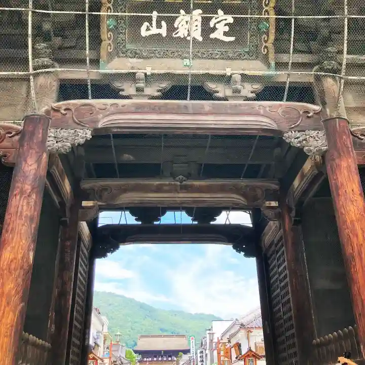 善光寺の山門・神門