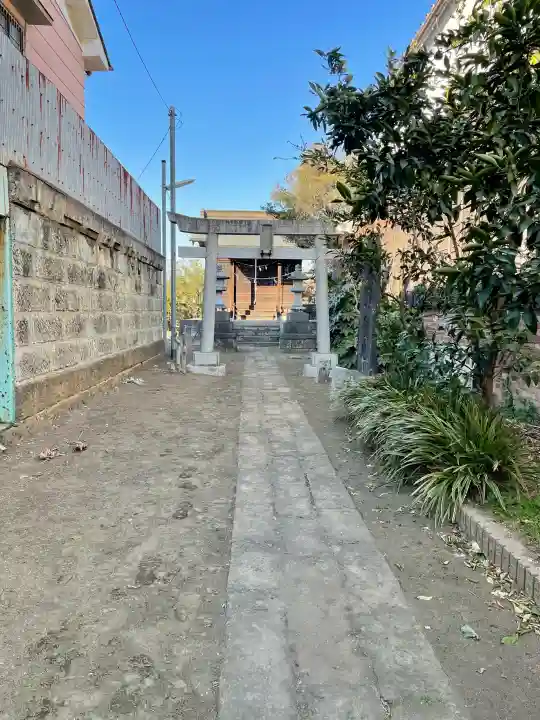 竹駒稲荷神社の{uncategorized: "未分類", other: "その他", undefined: "問題あり", building: "その他建物", grave: "お墓", sacred_gate: "鳥居", guardian: "狛犬", statue: "像", buddha: "仏像", history: "歴史", nature: "自然", garden: "庭園", animal: "動物", pagoda: "塔", temizu: "手水舎", mountain_gate: "山門・神門", sanctuary: "本殿・本堂", subordinate: "末社・摂社", art: "芸術", scenery: "景色", jizo: "地蔵", ema: "絵馬", goshuin: "御朱印", omikuji: "おみくじ", items: "授与品その他", amulet: "お守り", goshuincho: "御朱印帳", eats: "食事", festival: "お祭り", votive_dance: "神楽", shichigosan: "七五三参", wedding: "結婚式", experience: "体験その他", initially: "初詣", around: "周辺", anti_infection: "感染症対策"}