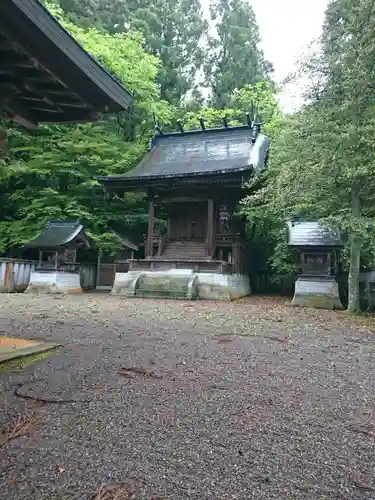 岡太神社の本殿