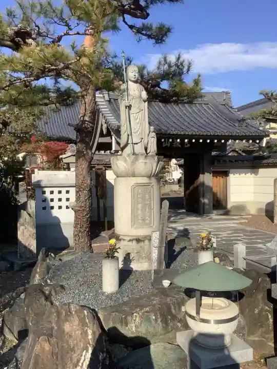 観音寺の地蔵
