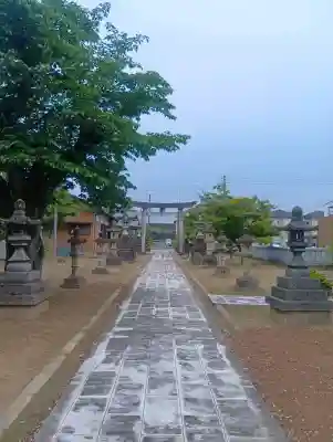 八幡神社の{uncategorized: "未分類", other: "その他", undefined: "問題あり", building: "その他建物", grave: "お墓", sacred_gate: "鳥居", guardian: "狛犬", statue: "像", buddha: "仏像", history: "歴史", nature: "自然", garden: "庭園", animal: "動物", pagoda: "塔", temizu: "手水舎", mountain_gate: "山門・神門", sanctuary: "本殿・本堂", subordinate: "末社・摂社", art: "芸術", scenery: "景色", jizo: "地蔵", ema: "絵馬", goshuin: "御朱印", omikuji: "おみくじ", items: "授与品その他", amulet: "お守り", goshuincho: "御朱印帳", eats: "食事", festival: "お祭り", votive_dance: "神楽", shichigosan: "七五三参", wedding: "結婚式", experience: "体験その他", initially: "初詣", around: "周辺", anti_infection: "感染症対策"}
