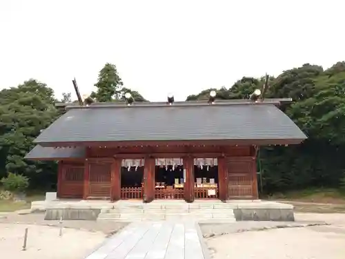 松江護國神社の本殿