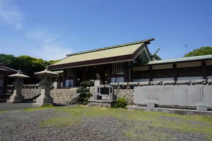 千葉縣護國神社の山門・神門