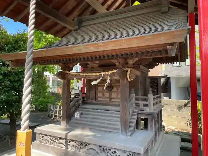 大戸神社の{uncategorized: "未分類", other: "その他", undefined: "問題あり", building: "その他建物", grave: "お墓", sacred_gate: "鳥居", guardian: "狛犬", statue: "像", buddha: "仏像", history: "歴史", nature: "自然", garden: "庭園", animal: "動物", pagoda: "塔", temizu: "手水舎", mountain_gate: "山門・神門", sanctuary: "本殿・本堂", subordinate: "末社・摂社", art: "芸術", scenery: "景色", jizo: "地蔵", ema: "絵馬", goshuin: "御朱印", omikuji: "おみくじ", items: "授与品その他", amulet: "お守り", goshuincho: "御朱印帳", eats: "食事", festival: "お祭り", votive_dance: "神楽", shichigosan: "七五三参", wedding: "結婚式", experience: "体験その他", initially: "初詣", around: "周辺", anti_infection: "感染症対策"}