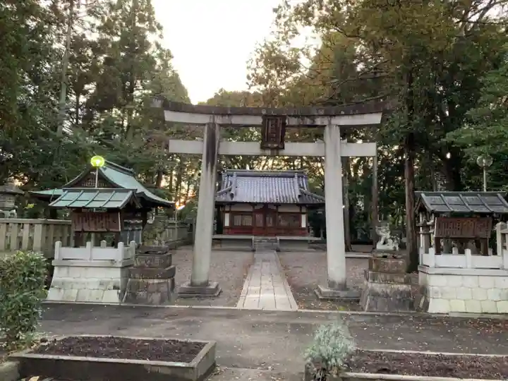 皇美麻神社の鳥居
