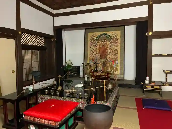 勧修寺の{uncategorized: "未分類", other: "その他", undefined: "問題あり", building: "その他建物", grave: "お墓", sacred_gate: "鳥居", guardian: "狛犬", statue: "像", buddha: "仏像", history: "歴史", nature: "自然", garden: "庭園", animal: "動物", pagoda: "塔", temizu: "手水舎", mountain_gate: "山門・神門", sanctuary: "本殿・本堂", subordinate: "末社・摂社", art: "芸術", scenery: "景色", jizo: "地蔵", ema: "絵馬", goshuin: "御朱印", omikuji: "おみくじ", items: "授与品その他", amulet: "お守り", goshuincho: "御朱印帳", eats: "食事", festival: "お祭り", votive_dance: "神楽", shichigosan: "七五三参", wedding: "結婚式", experience: "体験その他", initially: "初詣", around: "周辺", anti_infection: "感染症対策"}