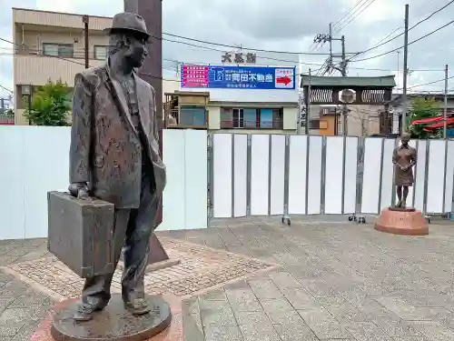 題経寺（柴又帝釈天）の像