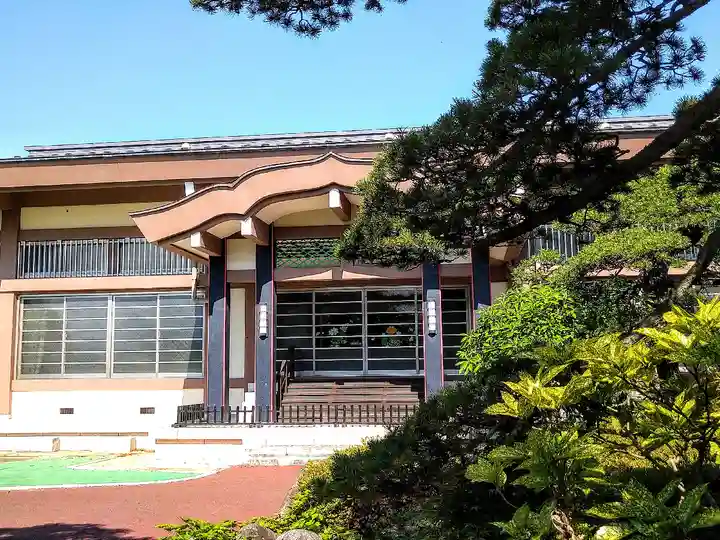 愚鈍院の本殿・本堂