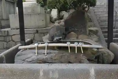 艮神社の手水舎