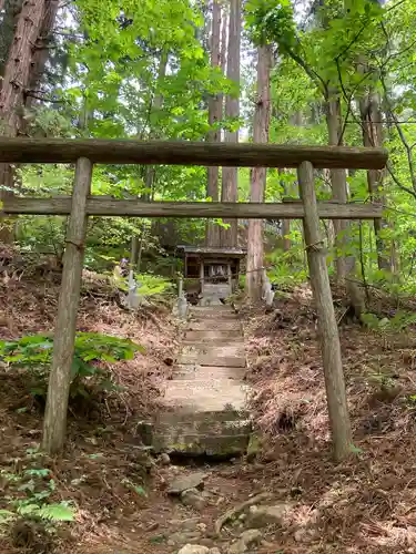 戸隠神社宝光社の末社・摂社