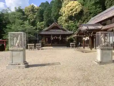曽野稲荷神社の本殿・本堂