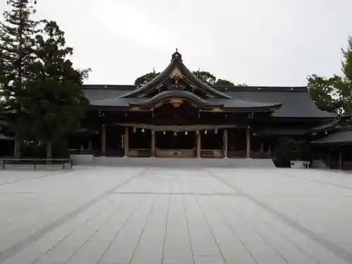 寒川神社の本殿