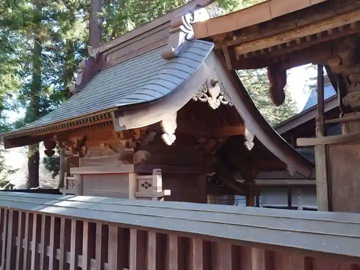 逸見神社の本殿・本堂