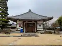 領法寺の本殿・本堂