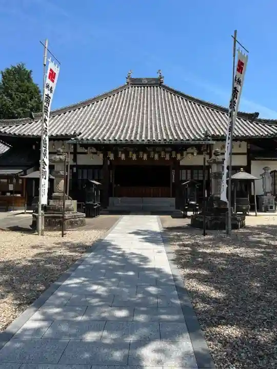 八事山 興正寺の本殿・本堂