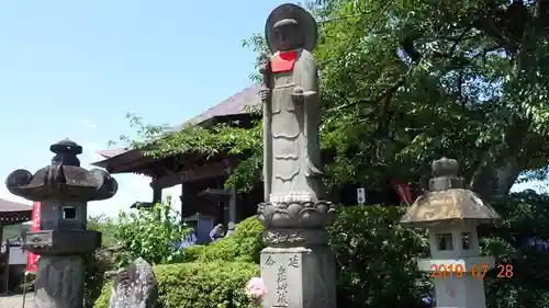 龍石寺の地蔵