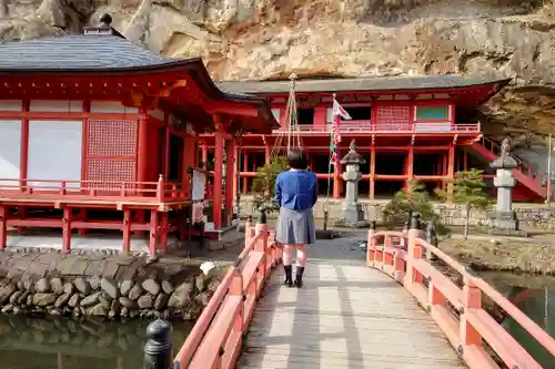 達谷西光寺の庭園