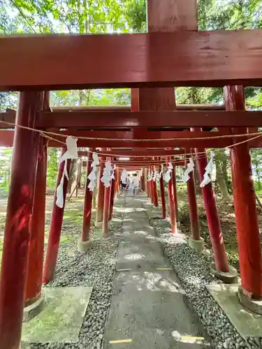 新屋山神社(山梨県)