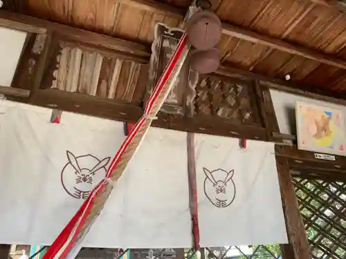 三尾神社の建物その他