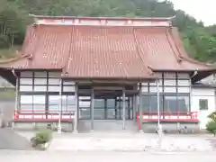 本増寺の本殿