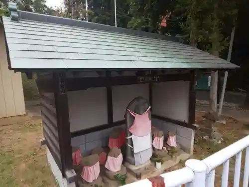 南大沢八幡神社の地蔵