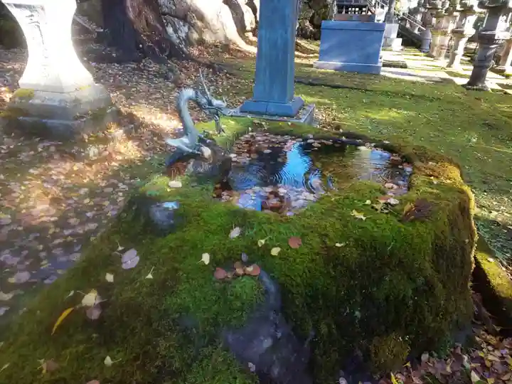 岡太神社・大瀧神社の手水舎