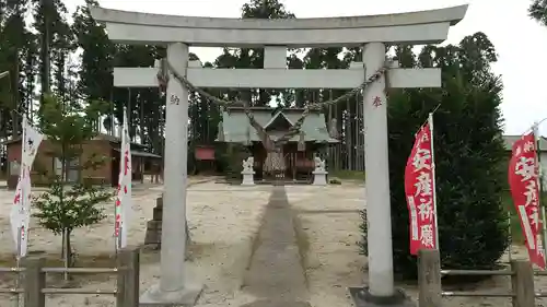 鹿嶋三嶋神社の鳥居