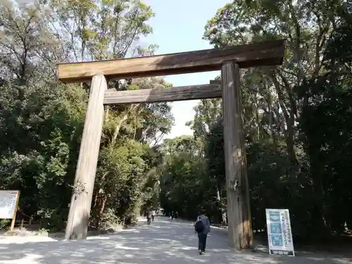 熱田神宮の鳥居