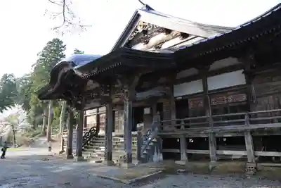 注連寺の本殿・本堂