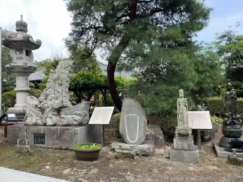 荘厳寺の建物その他