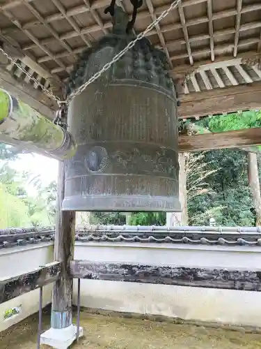 阿弥陀寺の{uncategorized: "未分類", other: "その他", undefined: "問題あり", building: "その他建物", grave: "お墓", sacred_gate: "鳥居", guardian: "狛犬", statue: "像", buddha: "仏像", history: "歴史", nature: "自然", garden: "庭園", animal: "動物", pagoda: "塔", temizu: "手水舎", mountain_gate: "山門・神門", sanctuary: "本殿・本堂", subordinate: "末社・摂社", art: "芸術", scenery: "景色", jizo: "地蔵", ema: "絵馬", goshuin: "御朱印", omikuji: "おみくじ", items: "授与品その他", amulet: "お守り", goshuincho: "御朱印帳", eats: "食事", festival: "お祭り", votive_dance: "神楽", shichigosan: "七五三参", wedding: "結婚式", experience: "体験その他", initially: "初詣", around: "周辺", anti_infection: "感染症対策"}