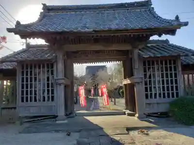 観音寺の山門・神門