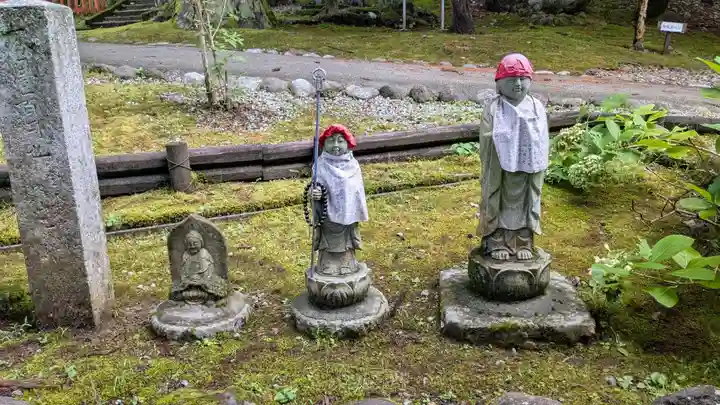 日石寺の地蔵