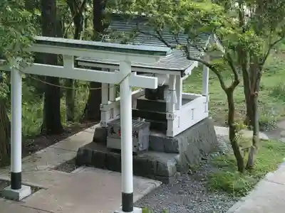 九頭龍神社本宮の末社・摂社