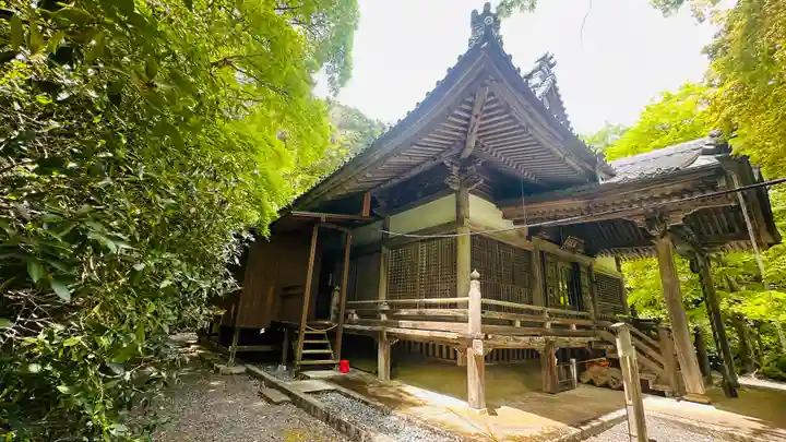 西光寺の本殿・本堂