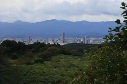 高屋敷稲荷神社の景色