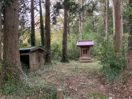 諏訪神社の末社