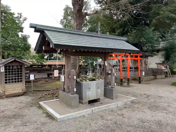 平塚神社の手水舎