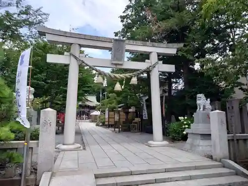 鎮守氷川神社の鳥居