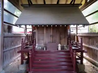 女塚神社の末社・摂社