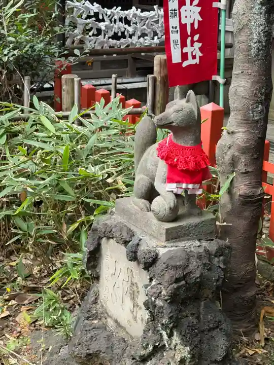 花園稲荷神社の{uncategorized: "未分類", other: "その他", undefined: "問題あり", building: "その他建物", grave: "お墓", sacred_gate: "鳥居", guardian: "狛犬", statue: "像", buddha: "仏像", history: "歴史", nature: "自然", garden: "庭園", animal: "動物", pagoda: "塔", temizu: "手水舎", mountain_gate: "山門・神門", sanctuary: "本殿・本堂", subordinate: "末社・摂社", art: "芸術", scenery: "景色", jizo: "地蔵", ema: "絵馬", goshuin: "御朱印", omikuji: "おみくじ", items: "授与品その他", amulet: "お守り", goshuincho: "御朱印帳", eats: "食事", festival: "お祭り", votive_dance: "神楽", shichigosan: "七五三参", wedding: "結婚式", experience: "体験その他", initially: "初詣", around: "周辺", anti_infection: "感染症対策"}