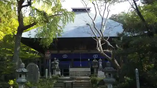 西明寺の本殿・本堂