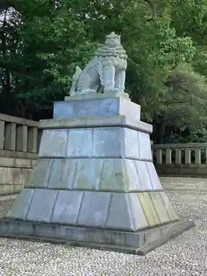 靖國神社の狛犬