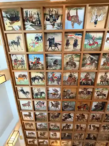 矢先稲荷神社の{uncategorized: "未分類", other: "その他", undefined: "問題あり", building: "その他建物", grave: "お墓", sacred_gate: "鳥居", guardian: "狛犬", statue: "像", buddha: "仏像", history: "歴史", nature: "自然", garden: "庭園", animal: "動物", pagoda: "塔", temizu: "手水舎", mountain_gate: "山門・神門", sanctuary: "本殿・本堂", subordinate: "末社・摂社", art: "芸術", scenery: "景色", jizo: "地蔵", ema: "絵馬", goshuin: "御朱印", omikuji: "おみくじ", items: "授与品その他", amulet: "お守り", goshuincho: "御朱印帳", eats: "食事", festival: "お祭り", votive_dance: "神楽", shichigosan: "七五三参", wedding: "結婚式", experience: "体験その他", initially: "初詣", around: "周辺", anti_infection: "感染症対策"}